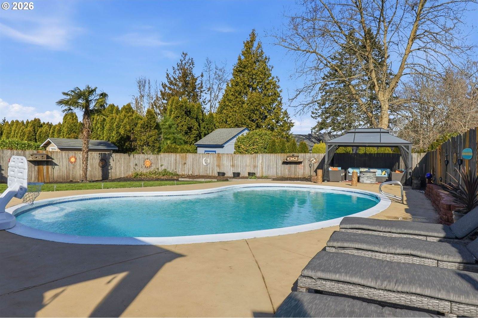 3820 SE Stott Cir, Troutdale, OR 97060