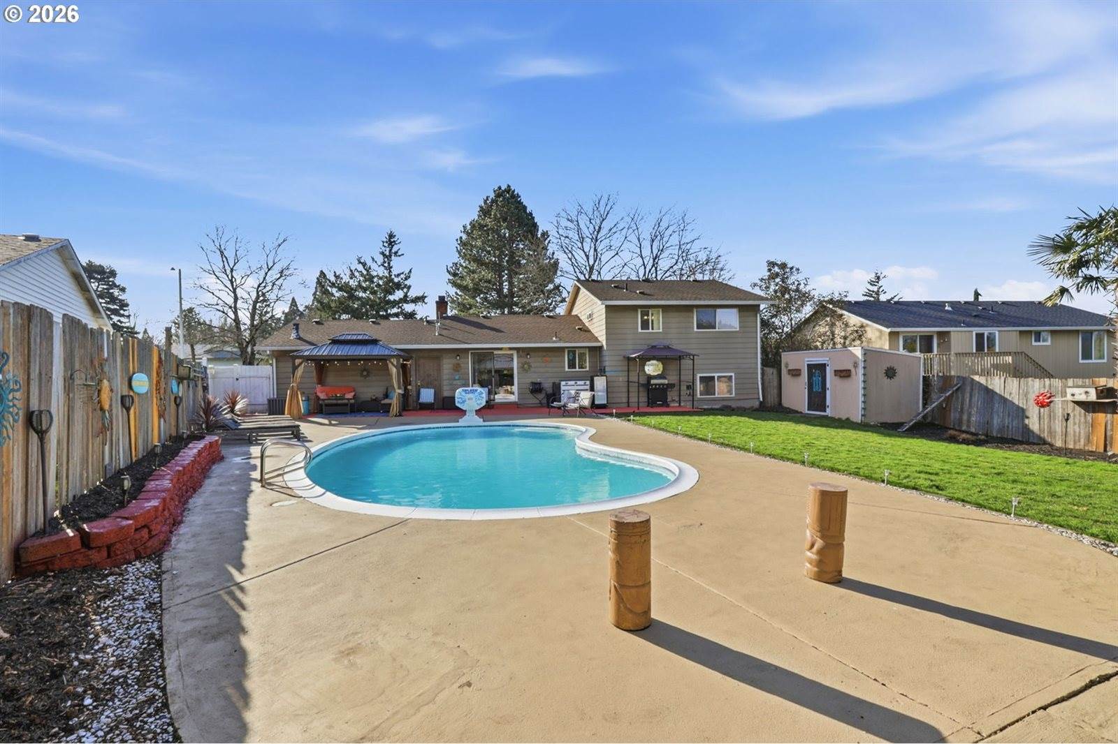 3820 SE Stott Cir, Troutdale, OR 97060