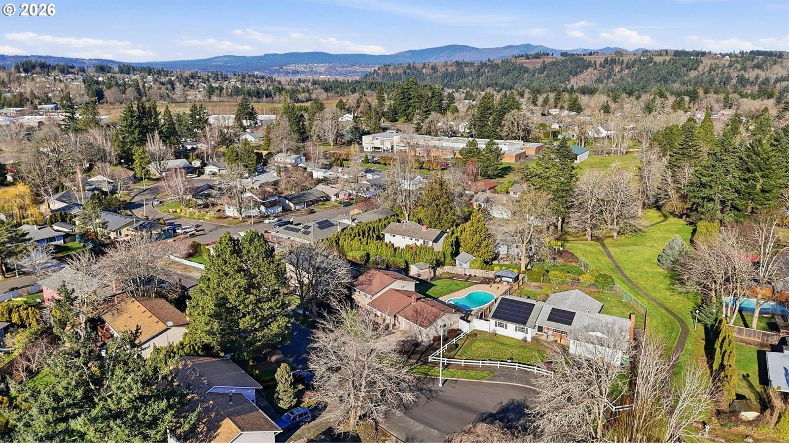 3820 SE Stott Cir, Troutdale, OR 97060