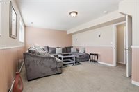 3820 SE Stott Cir, Troutdale, OR 97060