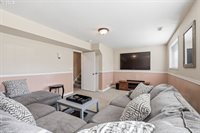 3820 SE Stott Cir, Troutdale, OR 97060