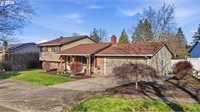 3820 SE Stott Cir, Troutdale, OR 97060