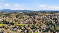 3820 SE Stott Cir, Troutdale, OR 97060