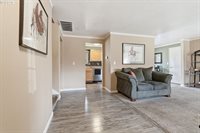 3820 SE Stott Cir, Troutdale, OR 97060