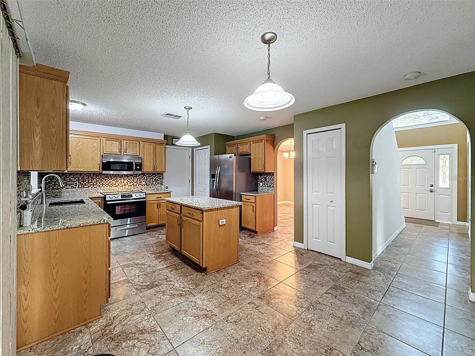 3181 Deltona Boulevard, Spring Hill, FL 34606