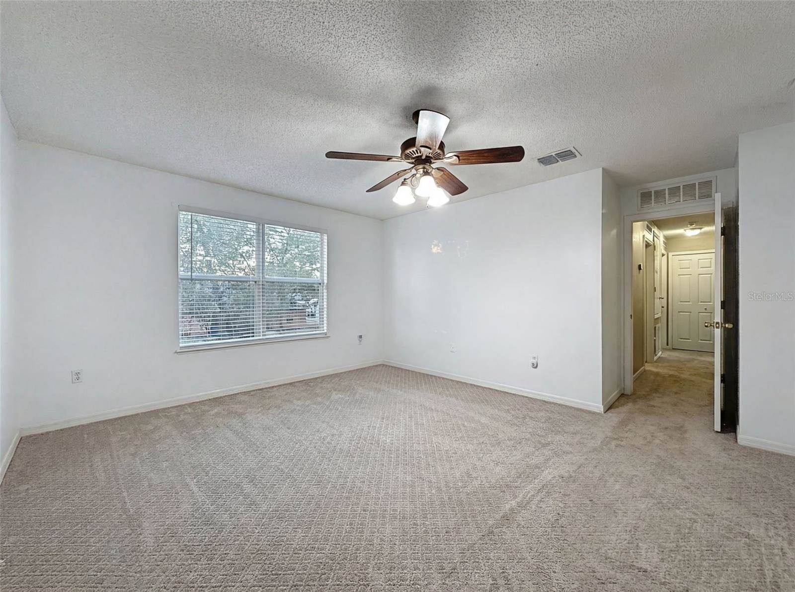 3181 Deltona Boulevard, Spring Hill, FL 34606