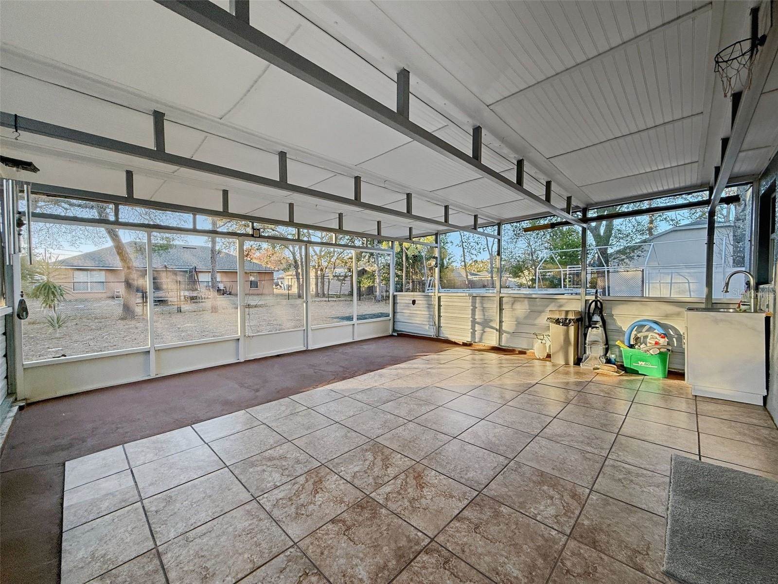 3181 Deltona Boulevard, Spring Hill, FL 34606