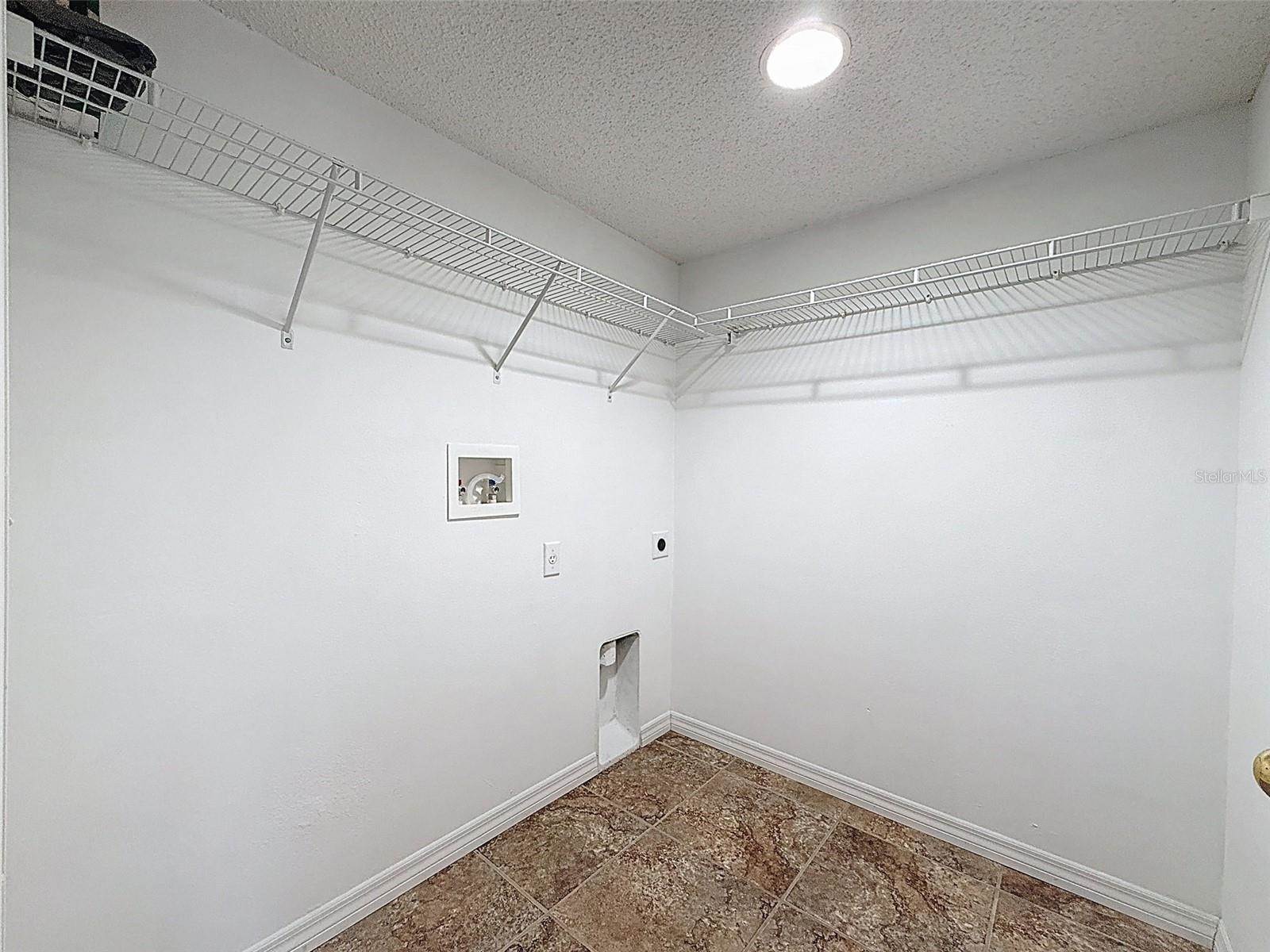 3181 Deltona Boulevard, Spring Hill, FL 34606