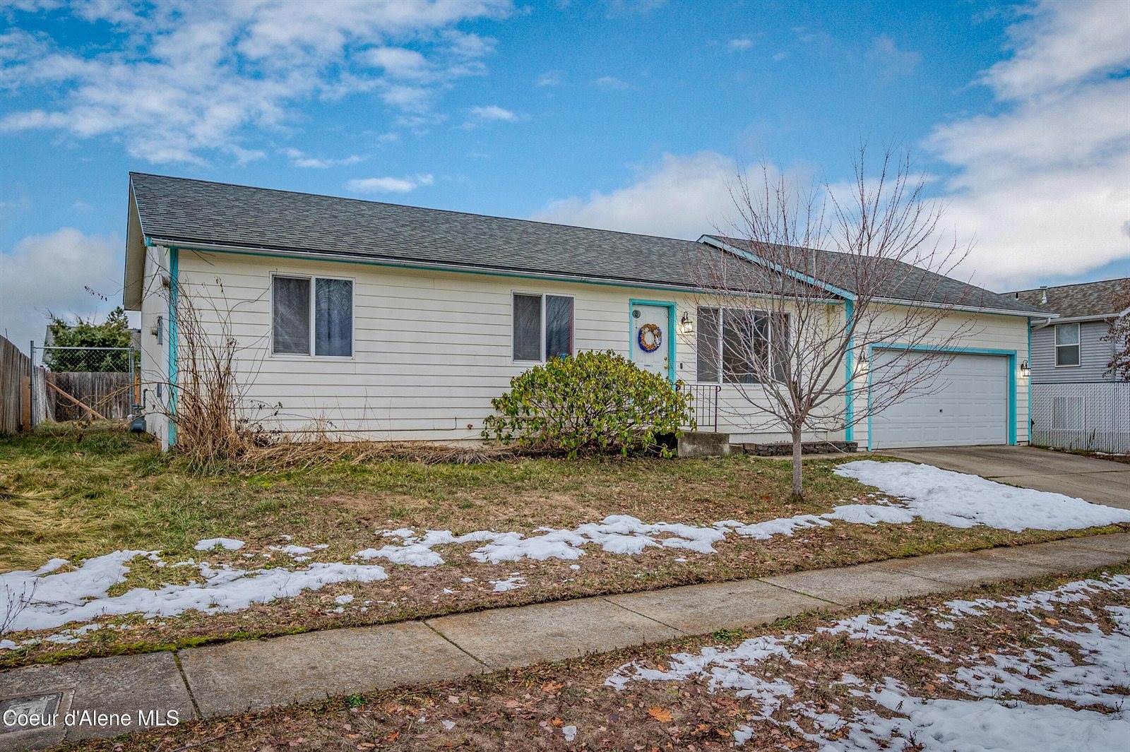 7530 West Meadow Lark Ln, Rathdrum, ID 83858