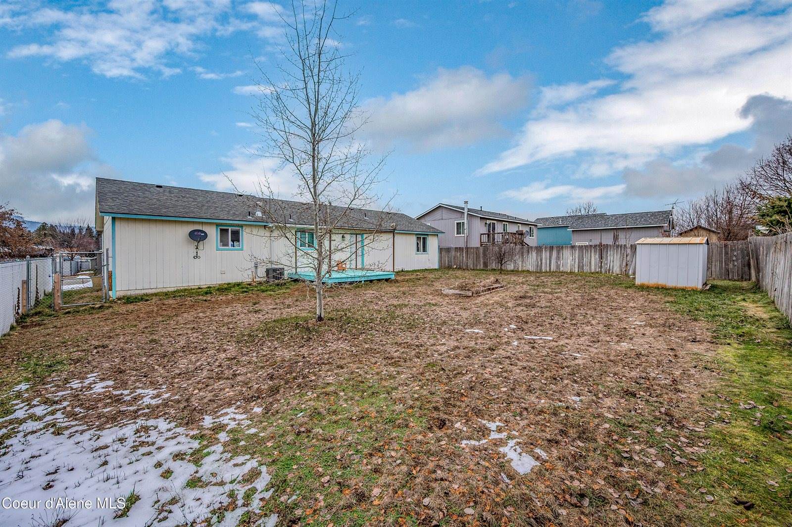 7530 West Meadow Lark Ln, Rathdrum, ID 83858