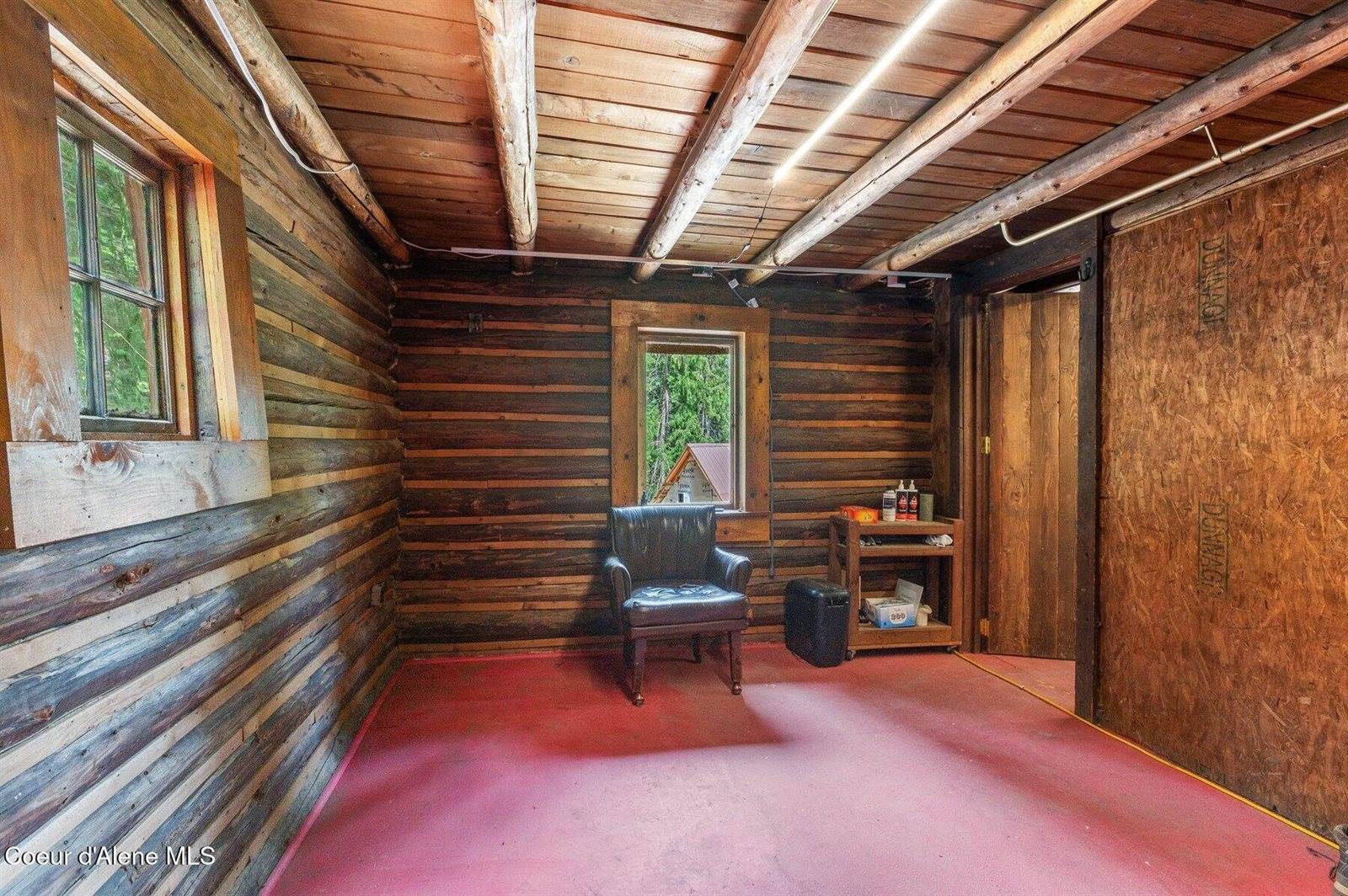 2955 Cabin Ridge Rd, Spirit Lake, ID 83869