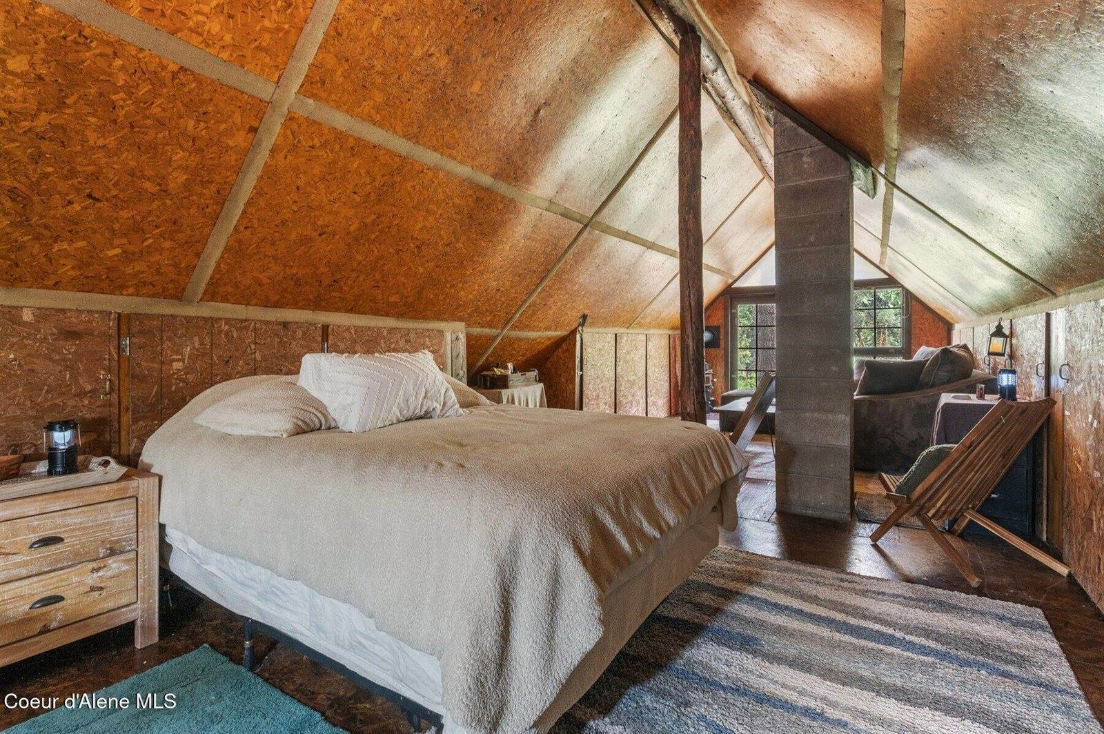 2955 Cabin Ridge Rd, Spirit Lake, ID 83869