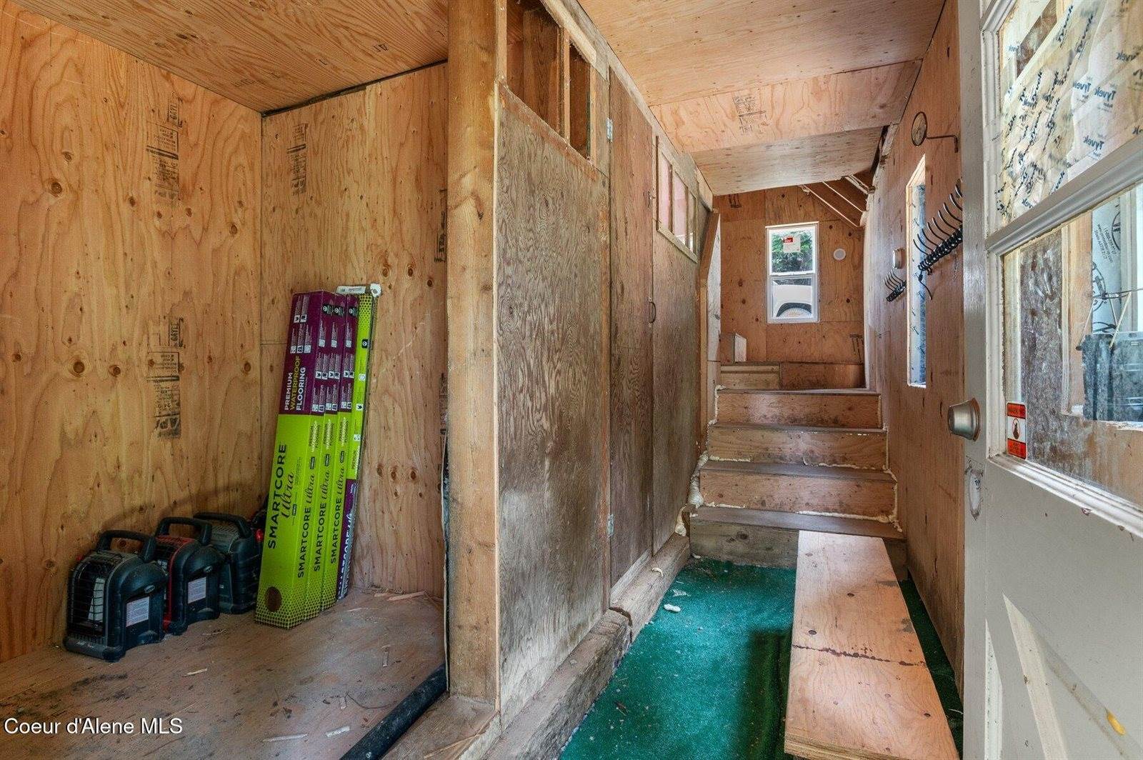 2955 Cabin Ridge Rd, Spirit Lake, ID 83869