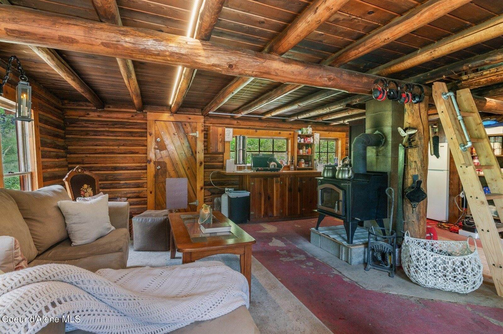 2955 Cabin Ridge Rd, Spirit Lake, ID 83869
