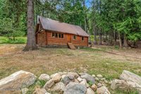 2955 Cabin Ridge Rd, Spirit Lake, ID 83869