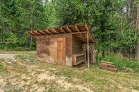 2955 Cabin Ridge Rd, Spirit Lake, ID 83869