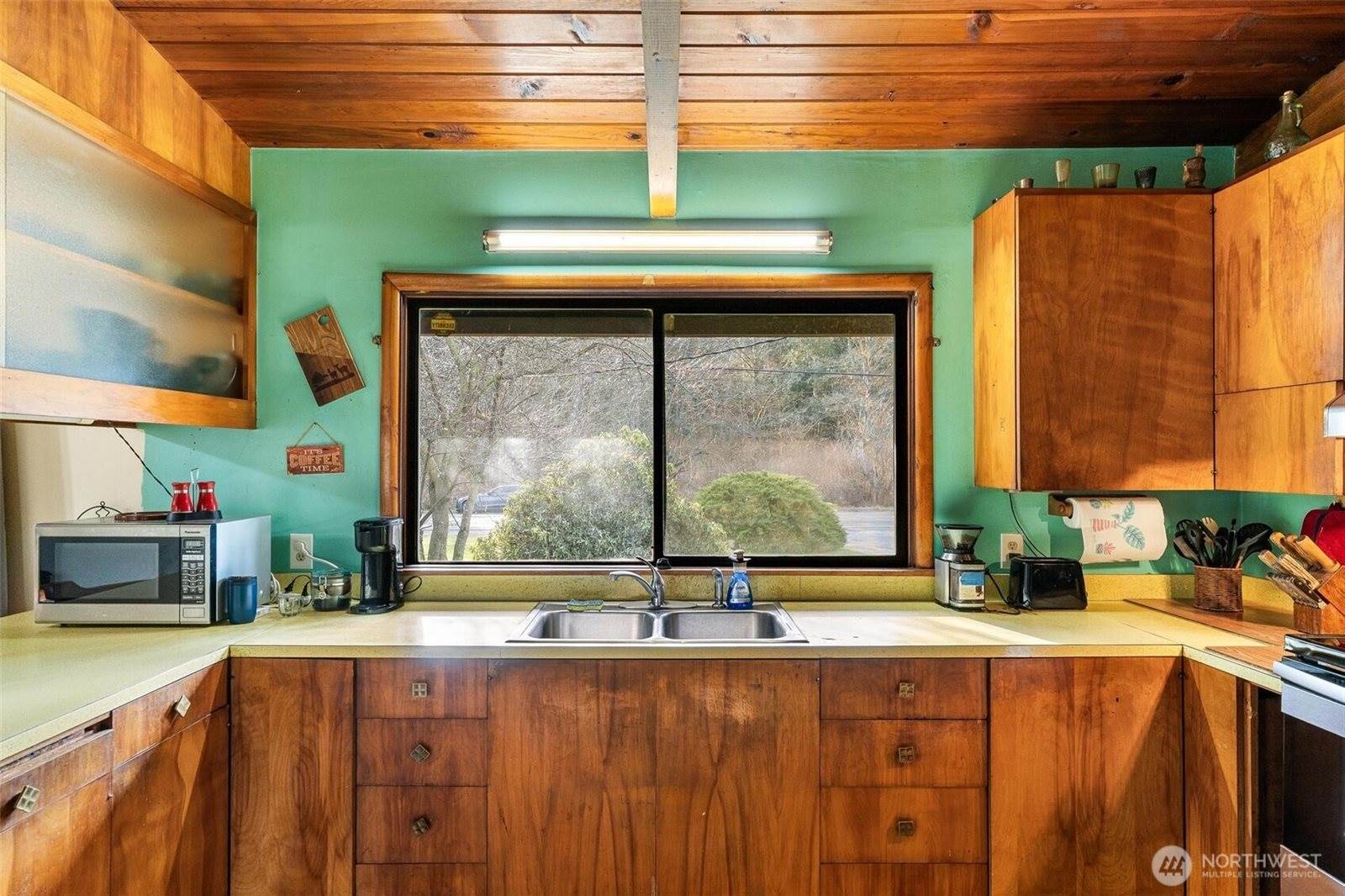 58161 State Route 20, Rockport, WA 98283