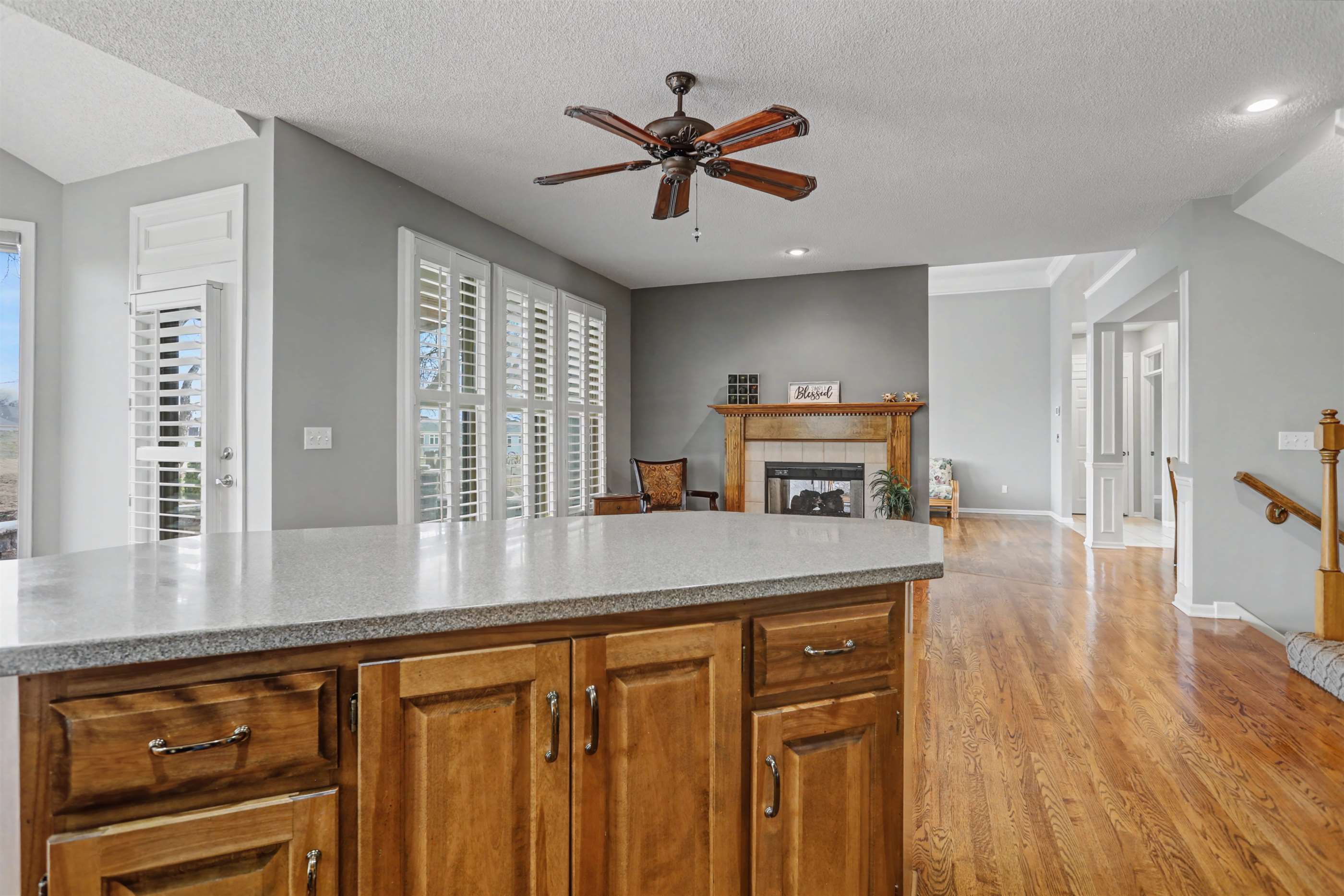 13821 Long Street, Overland Park, KS 66221