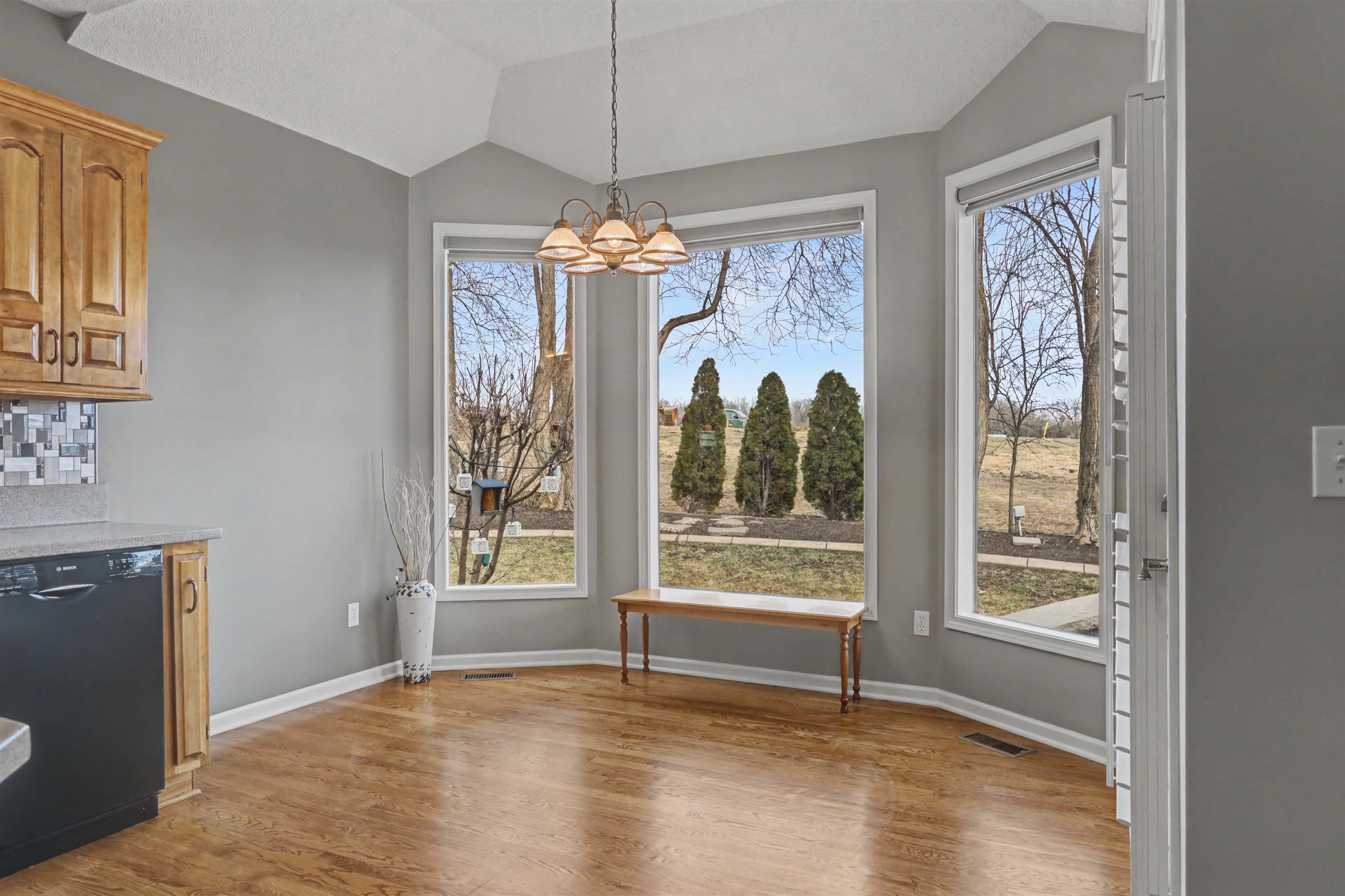 13821 Long Street, Overland Park, KS 66221