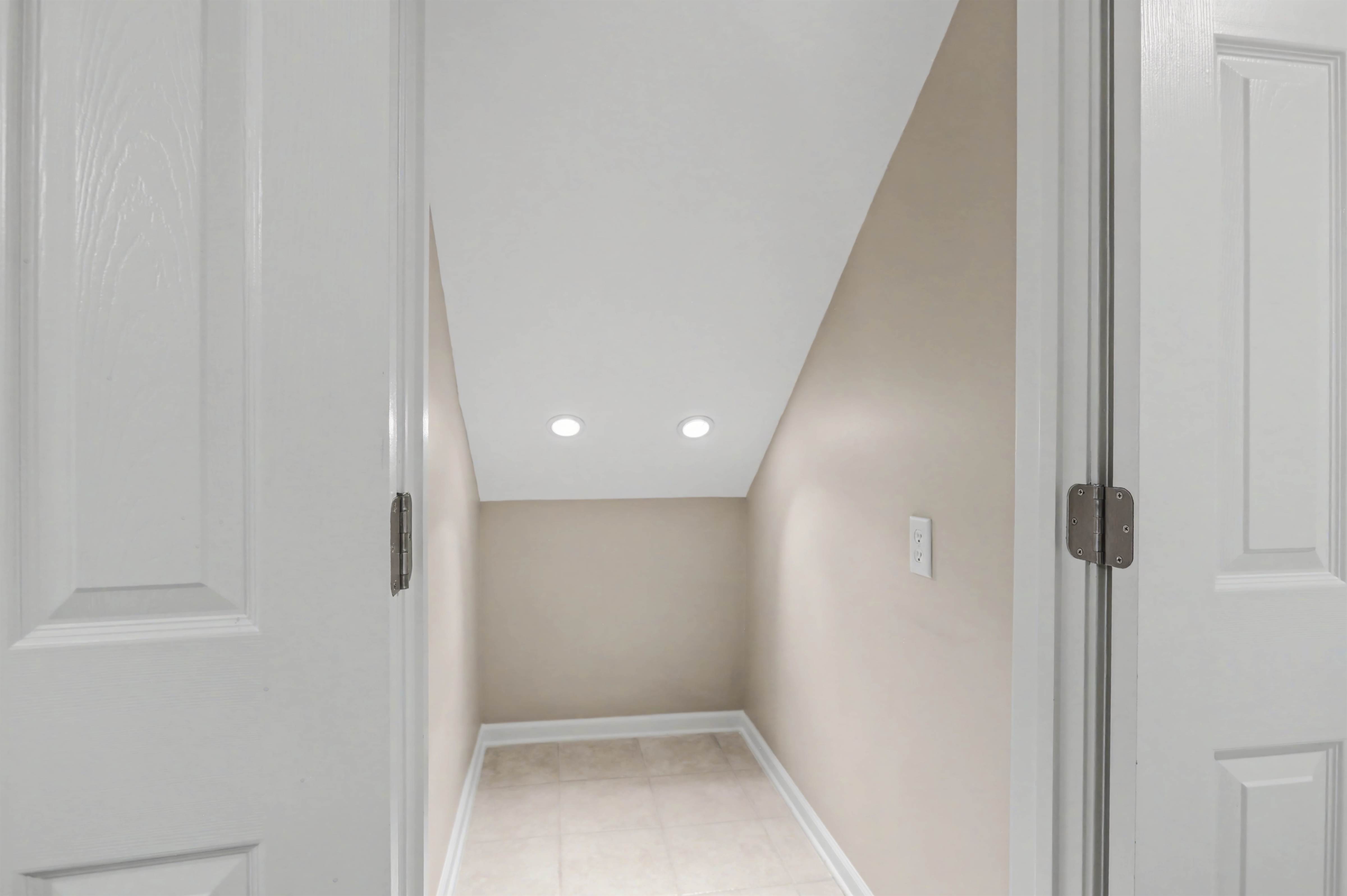 13821 Long Street, Overland Park, KS 66221