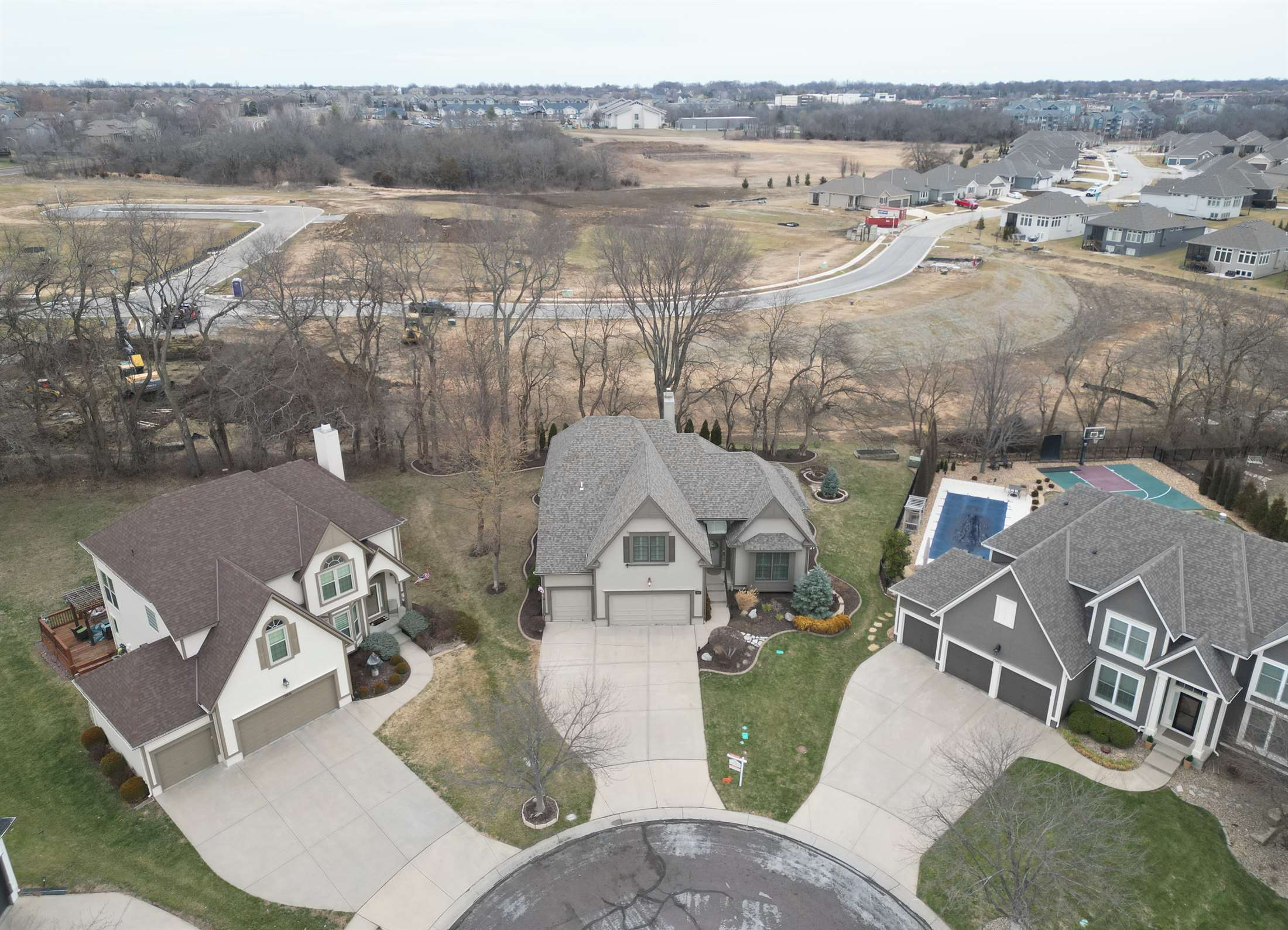 13821 Long Street, Overland Park, KS 66221