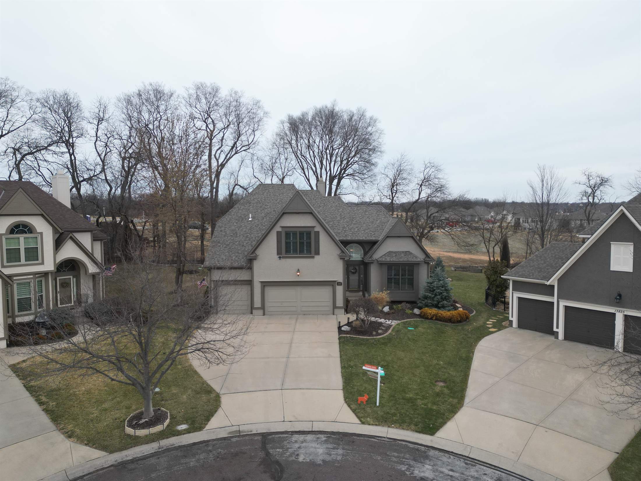 13821 Long Street, Overland Park, KS 66221