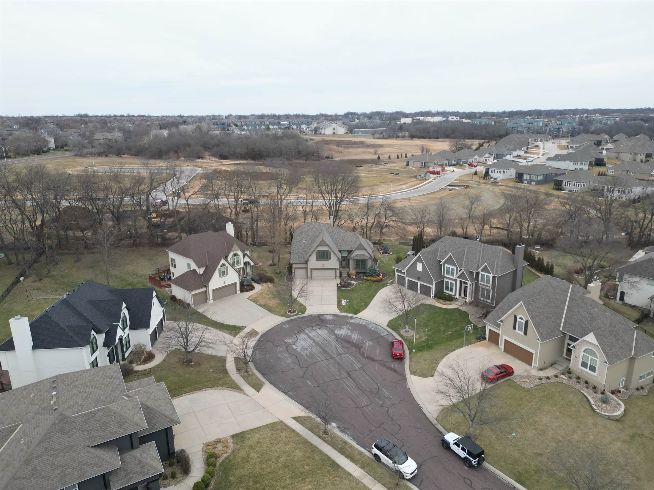 13821 Long Street, Overland Park, KS 66221