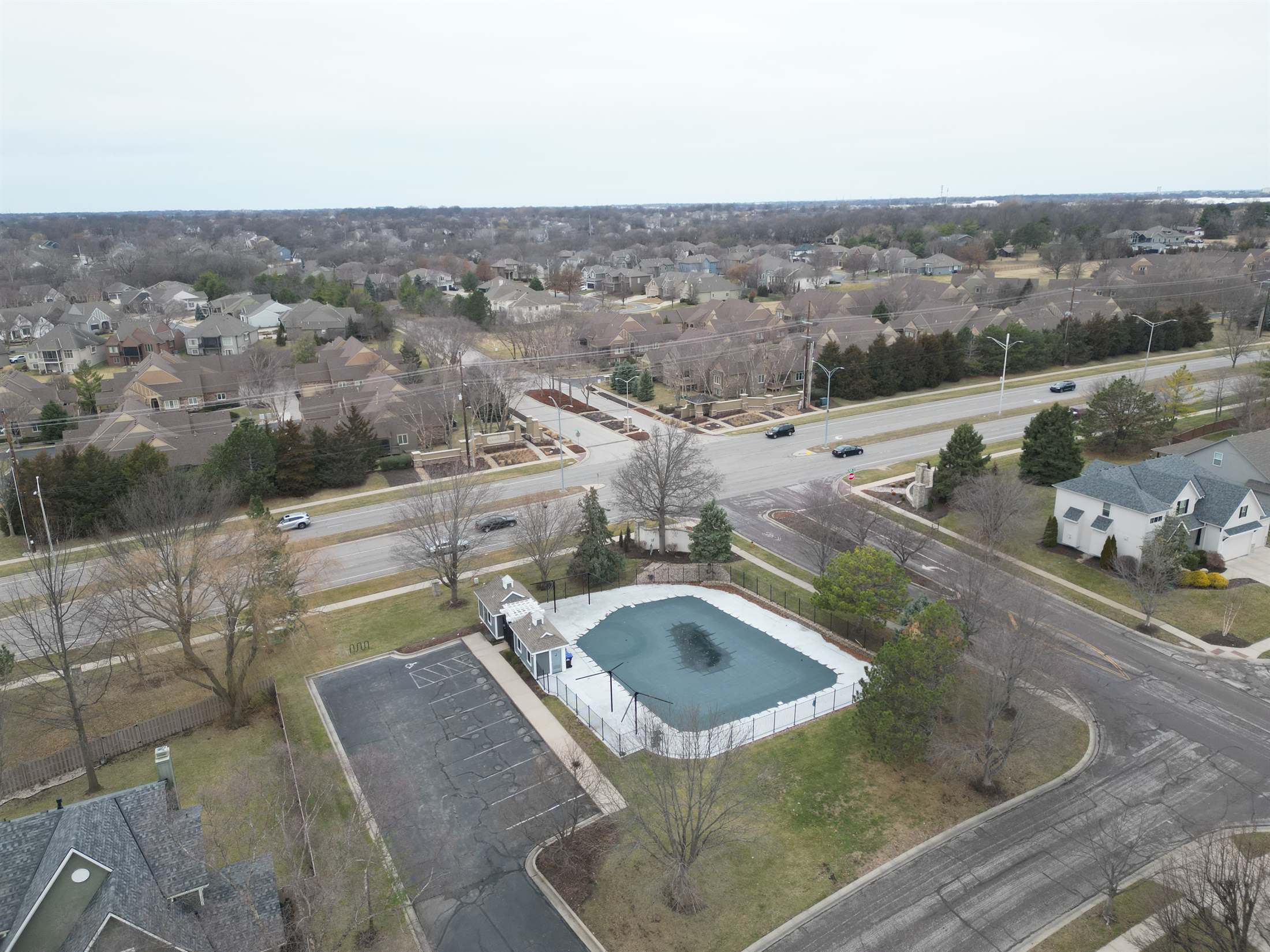 13821 Long Street, Overland Park, KS 66221