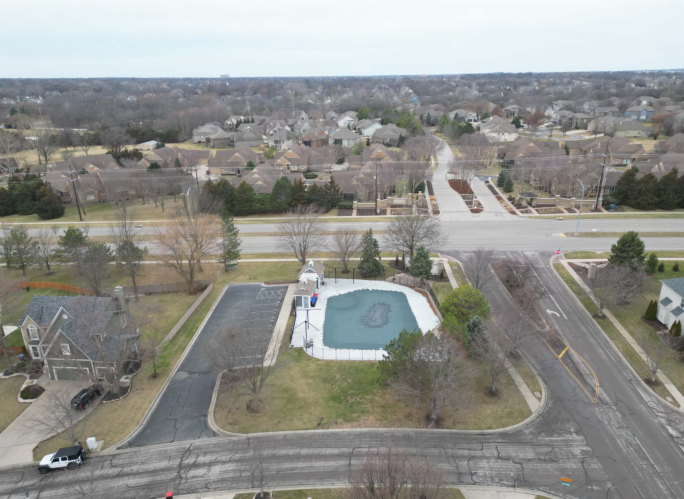 13821 Long Street, Overland Park, KS 66221