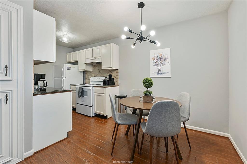 1537 Pine Ridge Drive, College Station, TX 77840