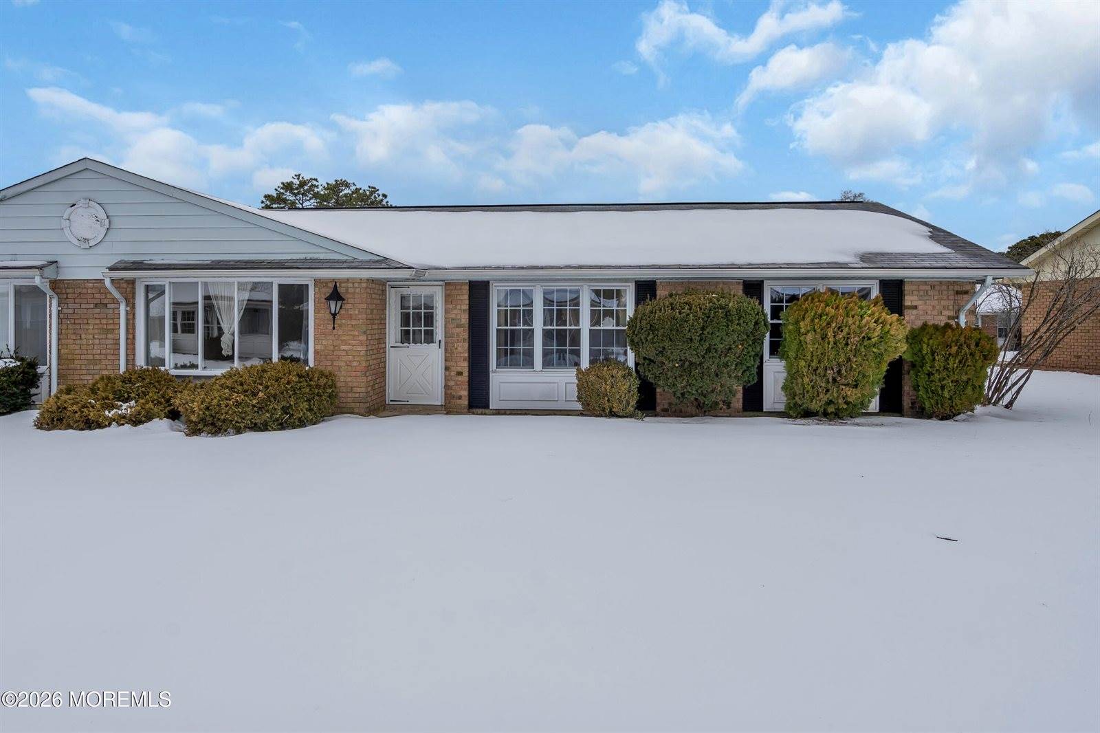 4b Cambridge Circle, Manchester, NJ 08759