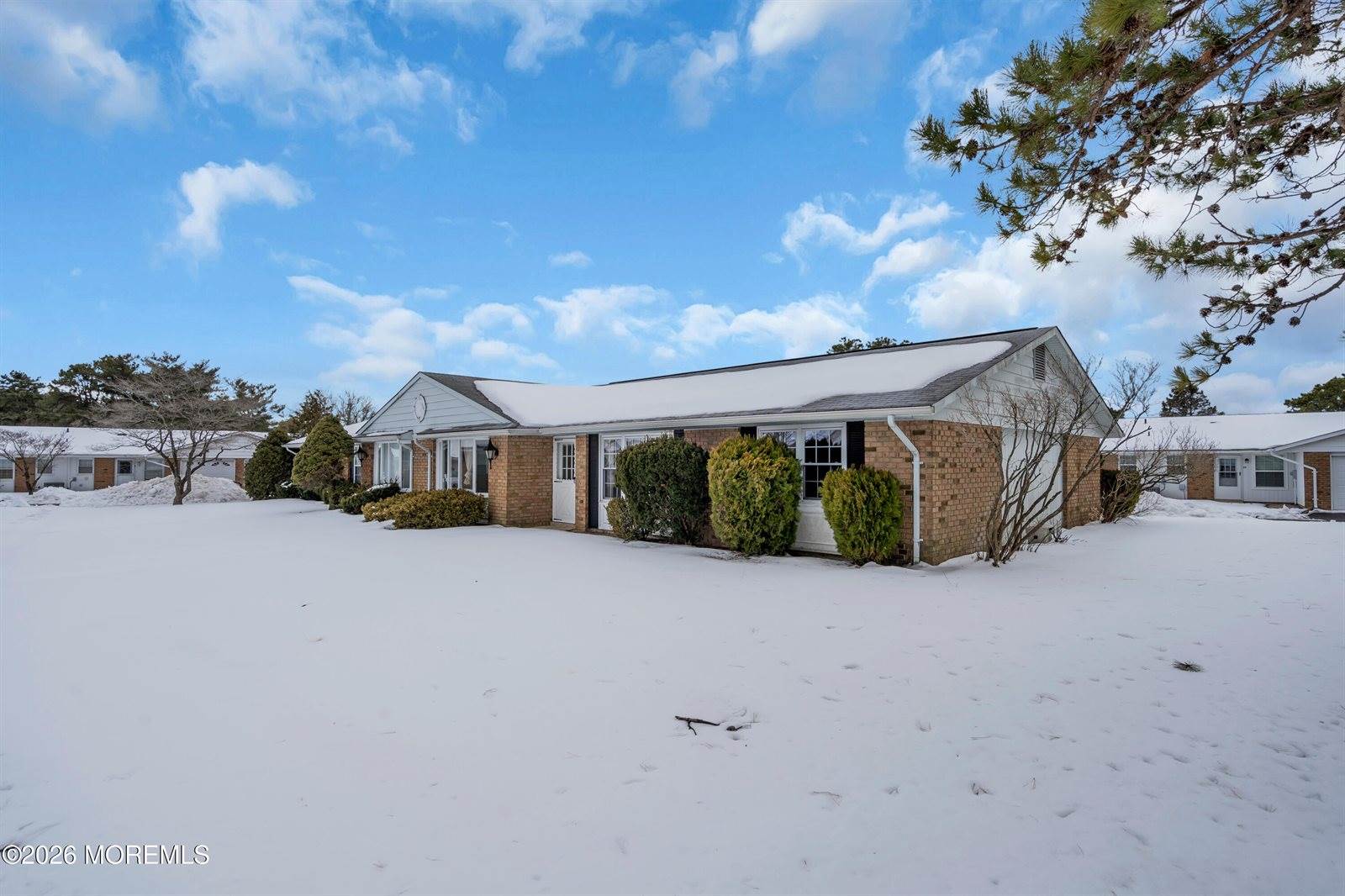 4b Cambridge Circle, Manchester, NJ 08759