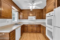 4b Cambridge Circle, Manchester, NJ 08759