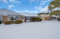 4b Cambridge Circle, Manchester, NJ 08759