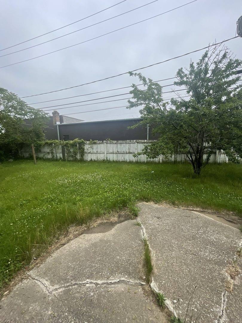 775 Greenbay Avenue, Calumet City, IL 60409