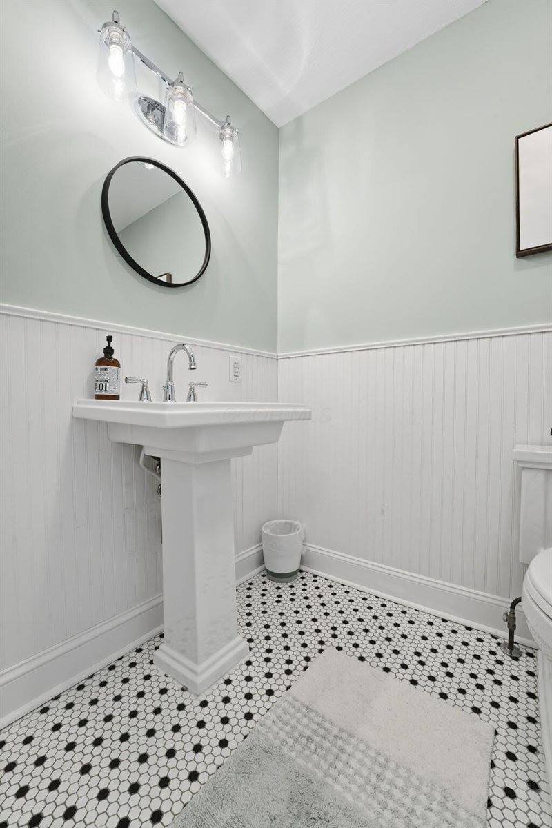 6481 Sherman Road, Galena, OH 43021