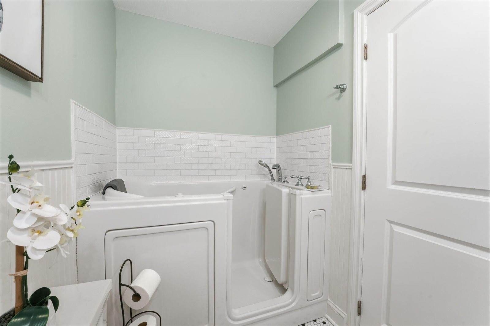 6481 Sherman Road, Galena, OH 43021