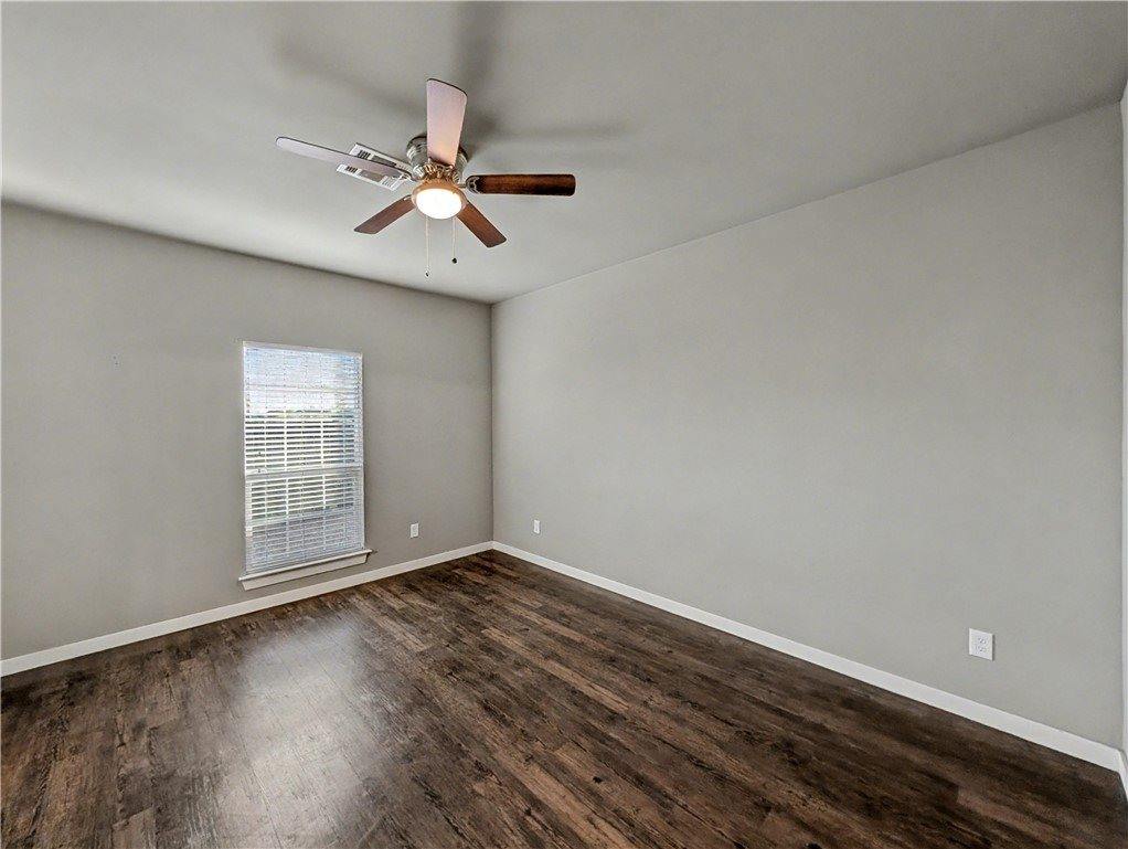 860 & 862 Oakwood Court, Centerton, AR 72719