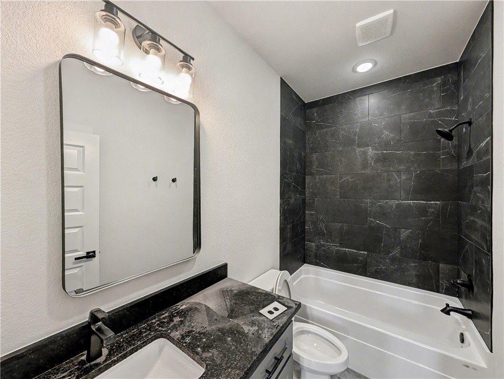 11 Cromarty Drive, Bella Vista, AR 72715