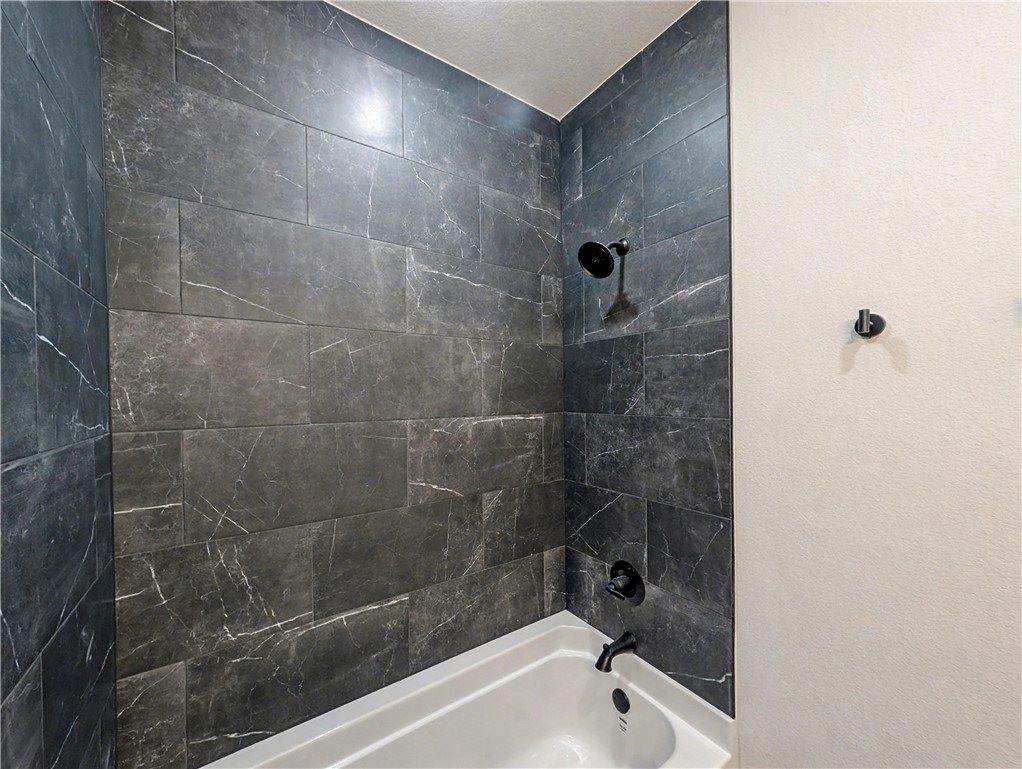 11 Cromarty Drive, Bella Vista, AR 72715