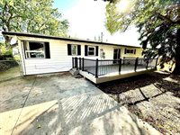 913 20th St. NW, Minot, ND 58703