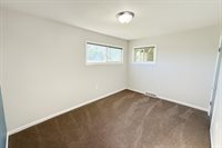 913 20th St. NW, Minot, ND 58703