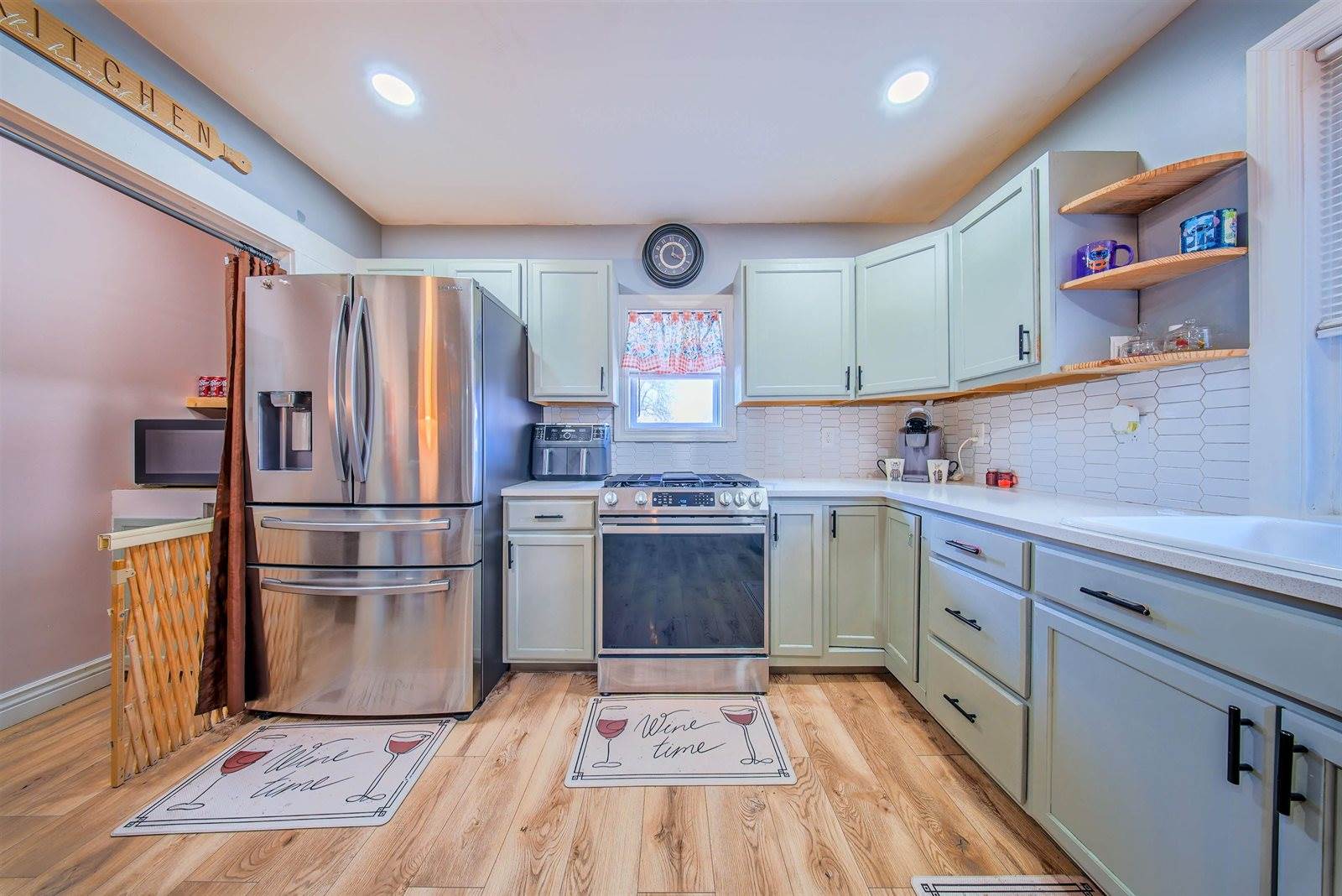 505 West Maple St, Oxford, KS 67119