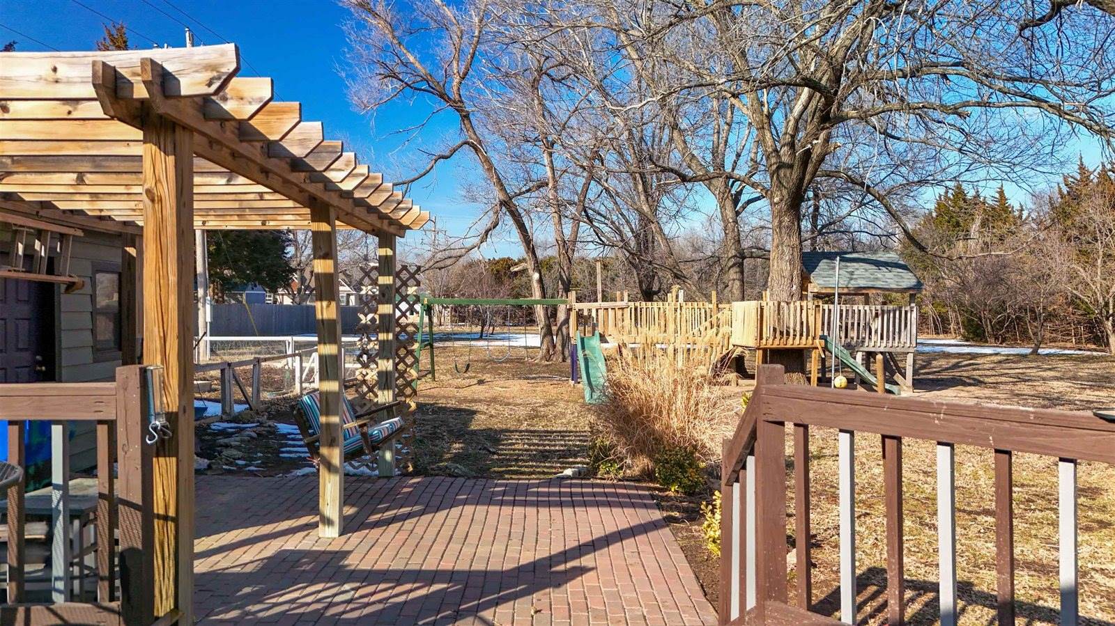 505 West Maple St, Oxford, KS 67119