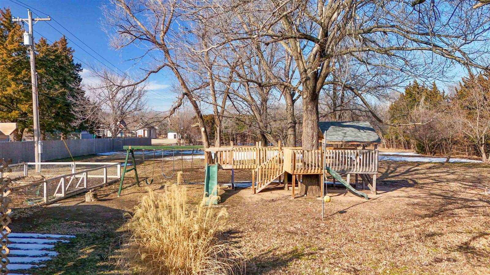 505 West Maple St, Oxford, KS 67119