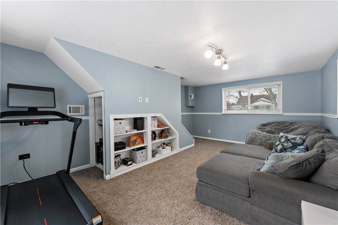 133 Cambridge Rd, Bethel Park, PA 15102