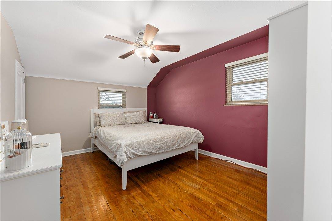 133 Cambridge Rd, Bethel Park, PA 15102