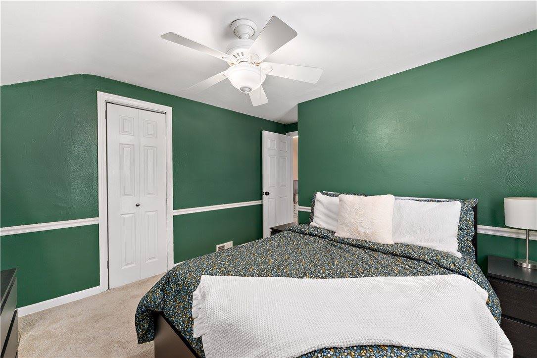 133 Cambridge Rd, Bethel Park, PA 15102