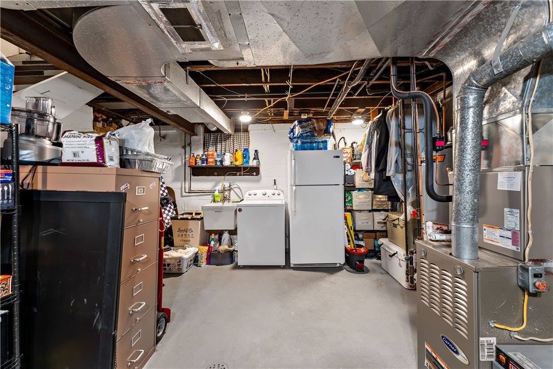 133 Cambridge Rd, Bethel Park, PA 15102