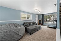 133 Cambridge Rd, Bethel Park, PA 15102